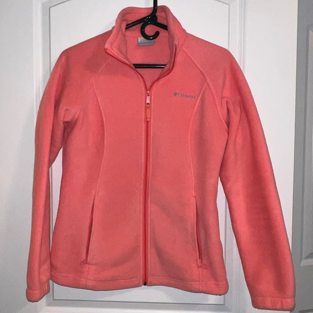 Fleece Columbia zip up jacket in Peach